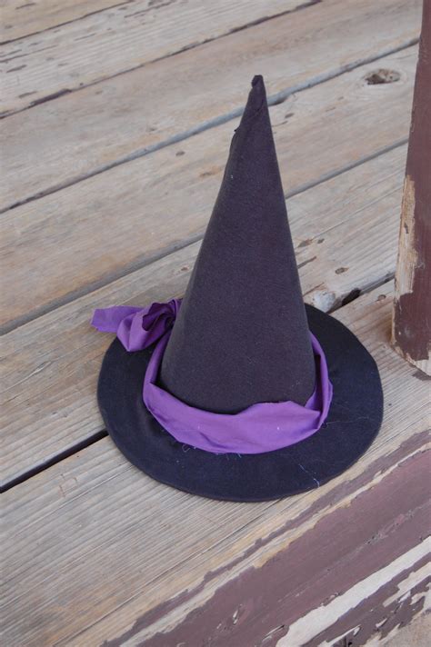 Transform Your Witch Costume with a Custom Hat: Workshop Insights